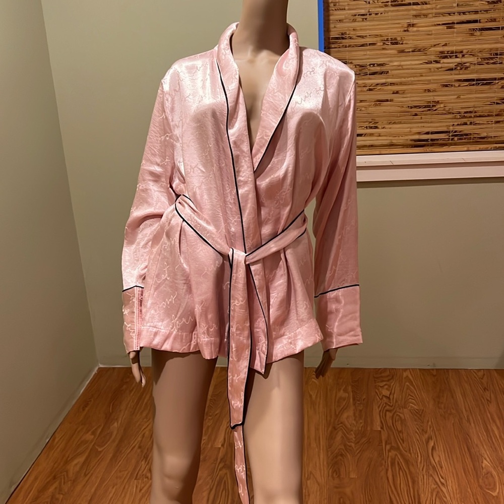 Victoria's Secret Pink Embossed With Victoria's Secret Logo And Black Piping XL